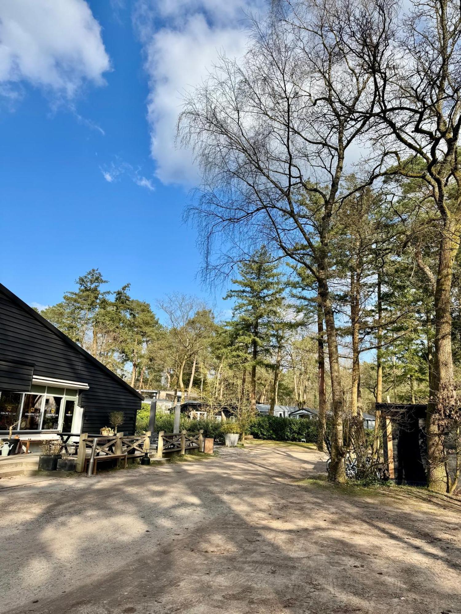 Luxe Tiny House Stec Midden Op De Veluwe In Nunspeet Villa Exterior photo